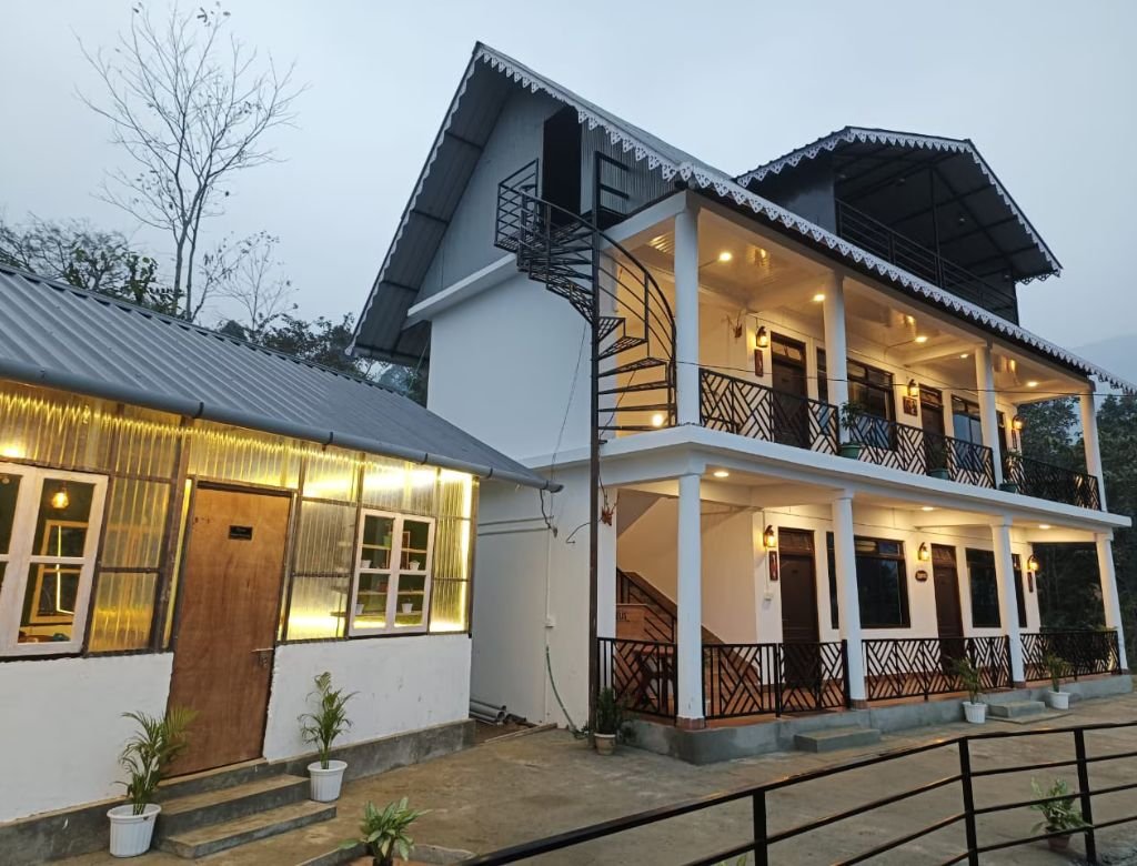 Homestay Near Sittong School Gaon